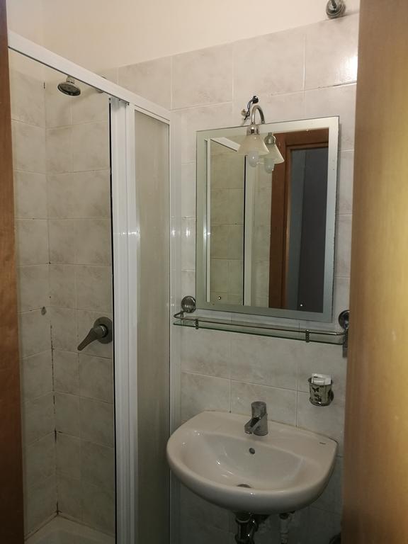 Ares Rooms Rom Værelse billede